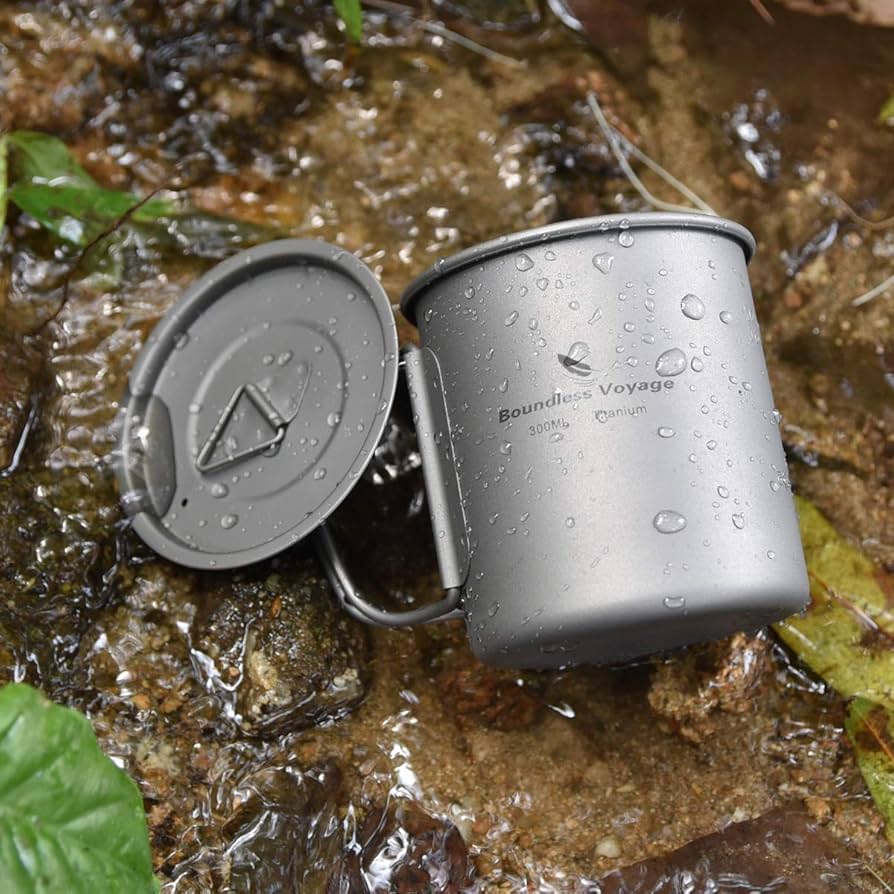 Olight オーライト チタンシングルマグ 折畳 ハンドル 蓋付き 300ml 300mlカップ チタン製 折り畳みハンドル付き 蓋付き 超軽量 頑丈